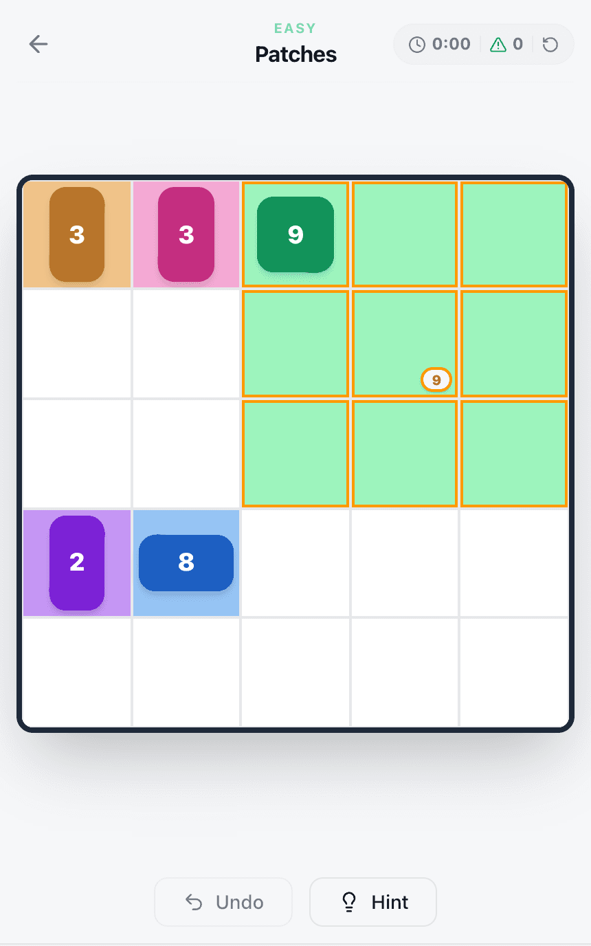 Drawing a 3×3 rectangle in the top-right corner of a Patches board: the cells are outlined in amber and a small counter shows 9.